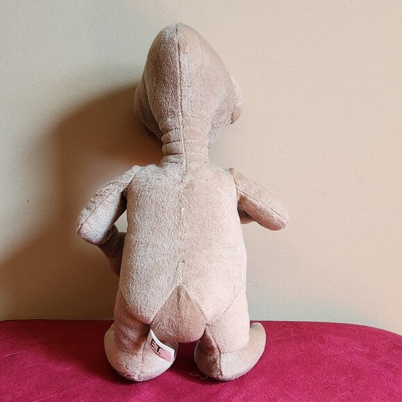 E.T. The Extra-Terrestrial Plush Universal Studios Manufactured 2013 NWT - Picture 4 of 9